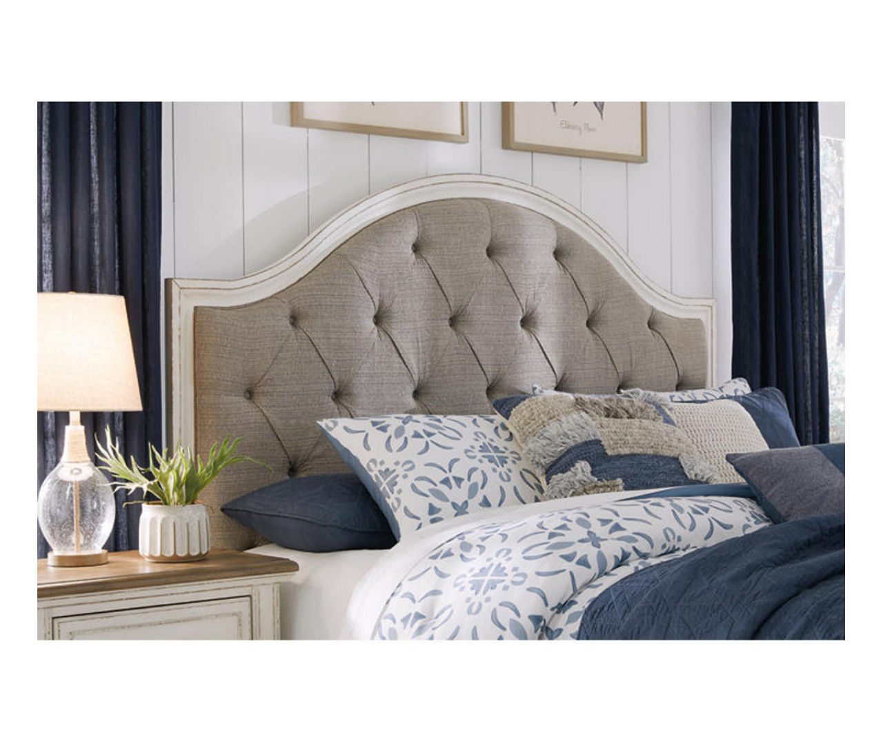 Broyhill Blendon King Upholstered Panel Bed | Big Lots