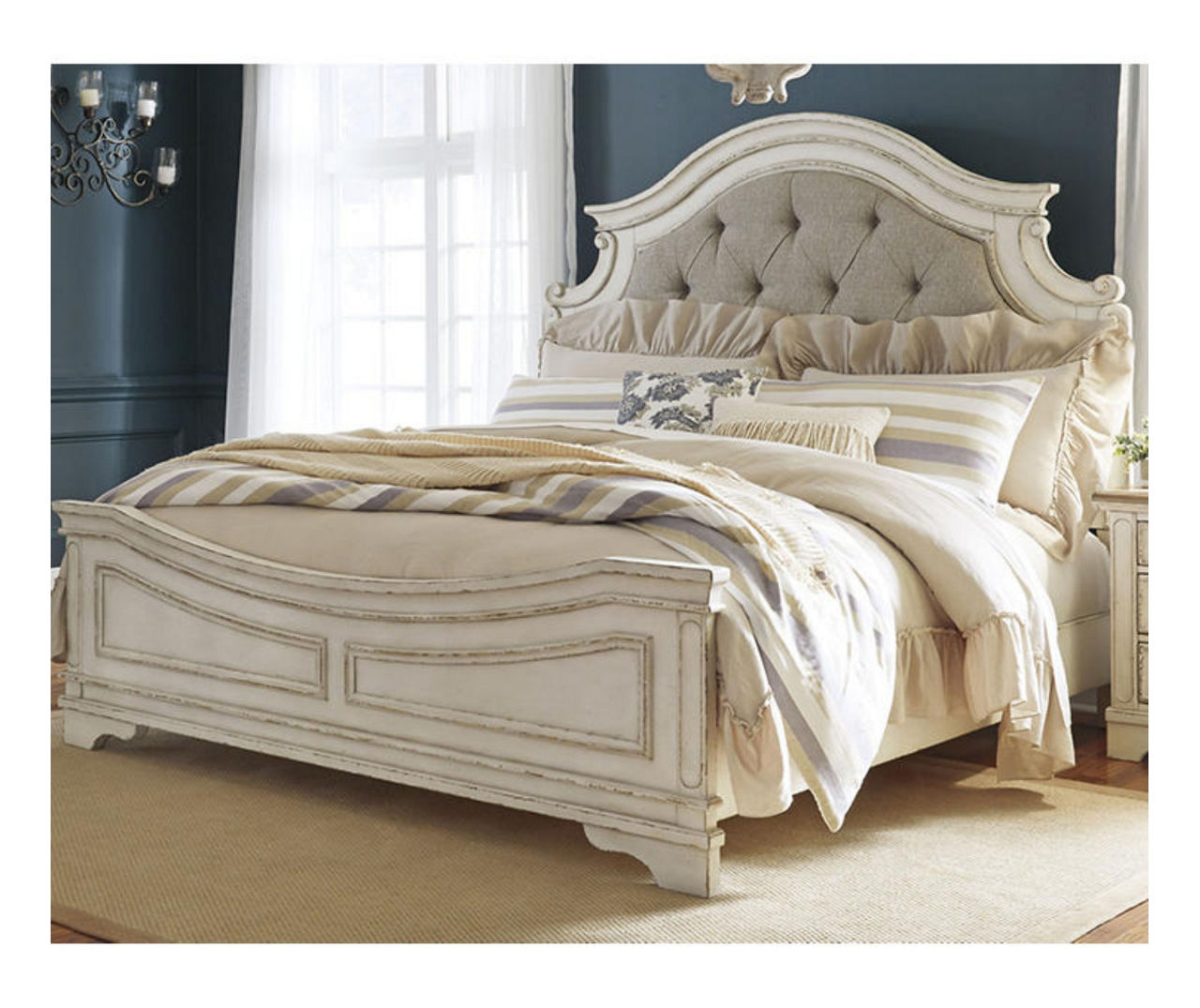 Realyn King/California King Panel Footboard