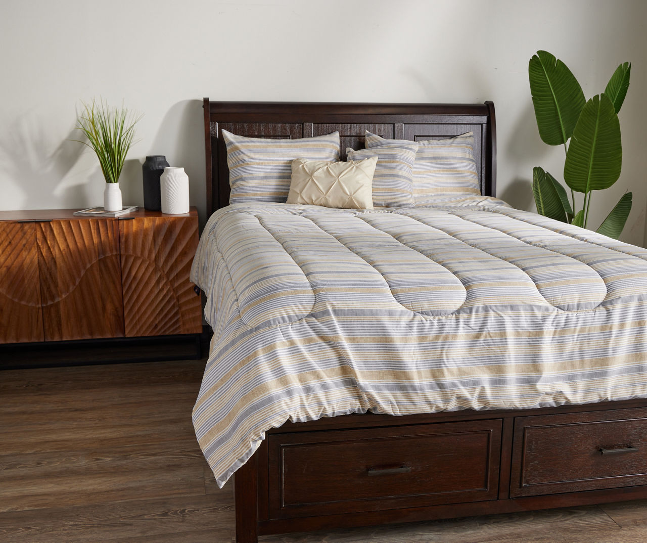 US Polo Association Melzingah Stripe Full/Queen 5Piece Comforter Set