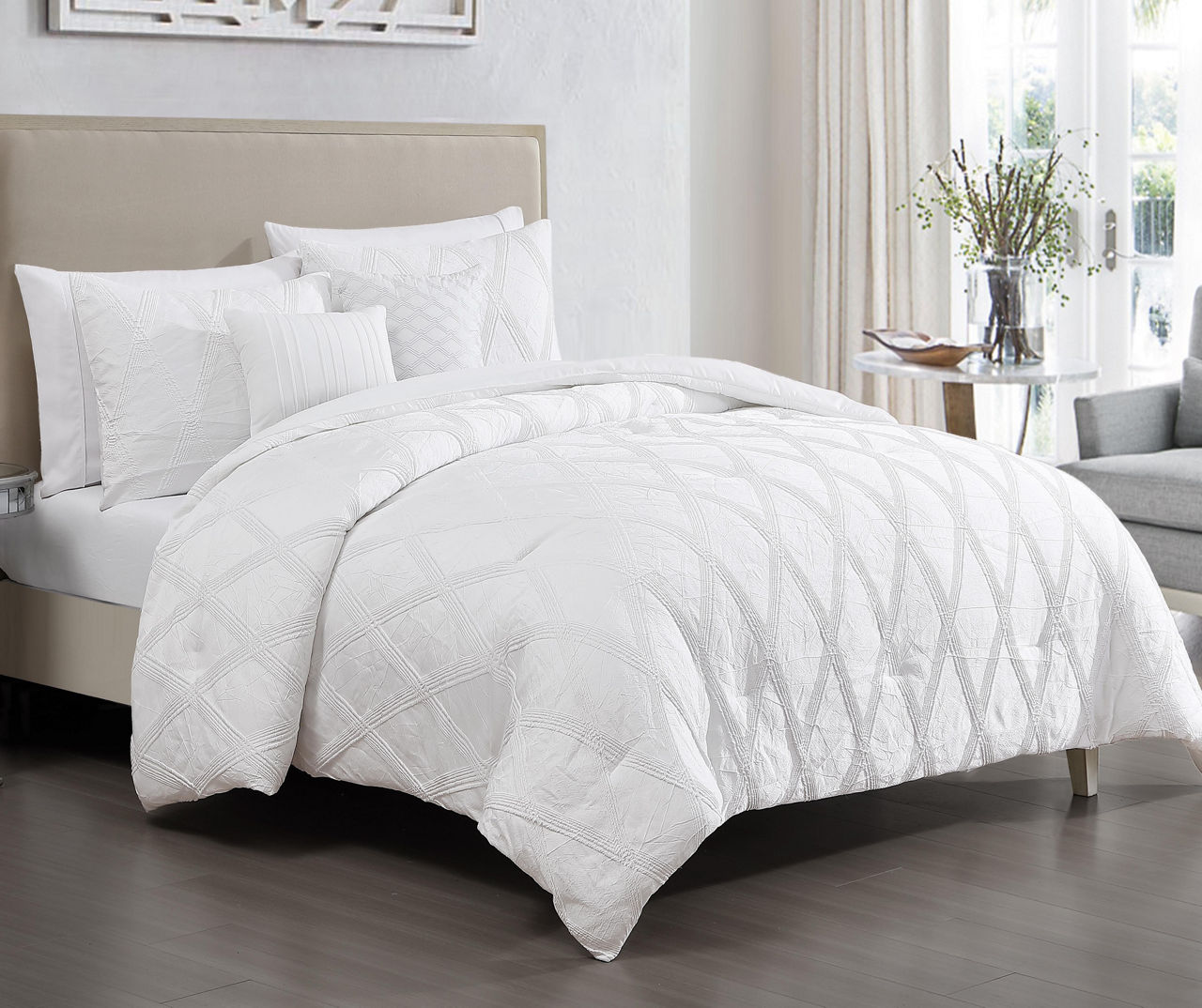 Broyhill Geneva Ivory Diamond Lattice King 5-Pc. Comforter Set | Big Lots