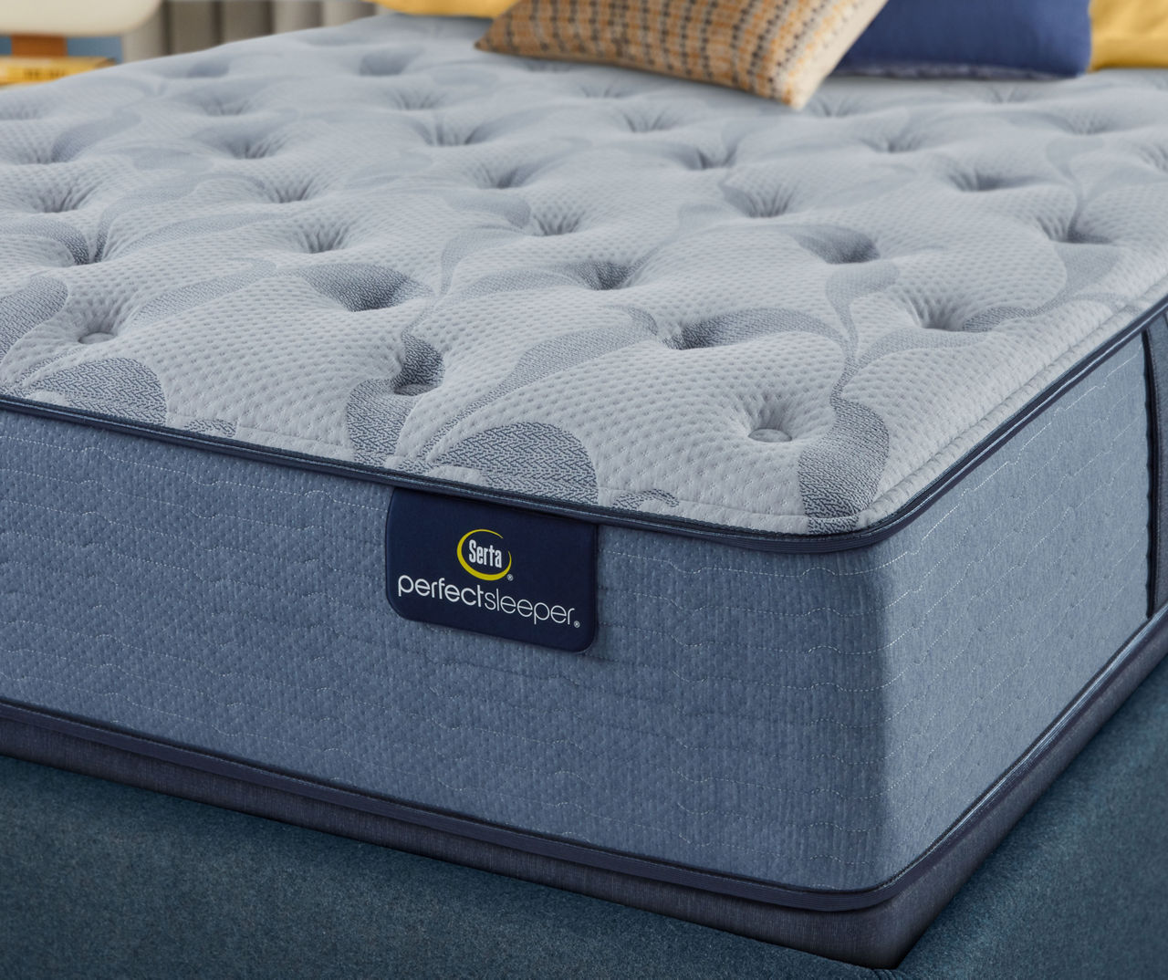 Serta Plush Full Mattress & Box Spring Set, iCollection Perfect Sleeper  Monroe