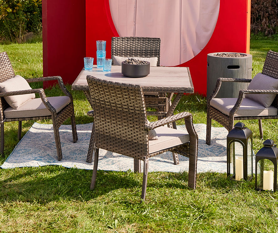 Outdoor tables at on sale big lots