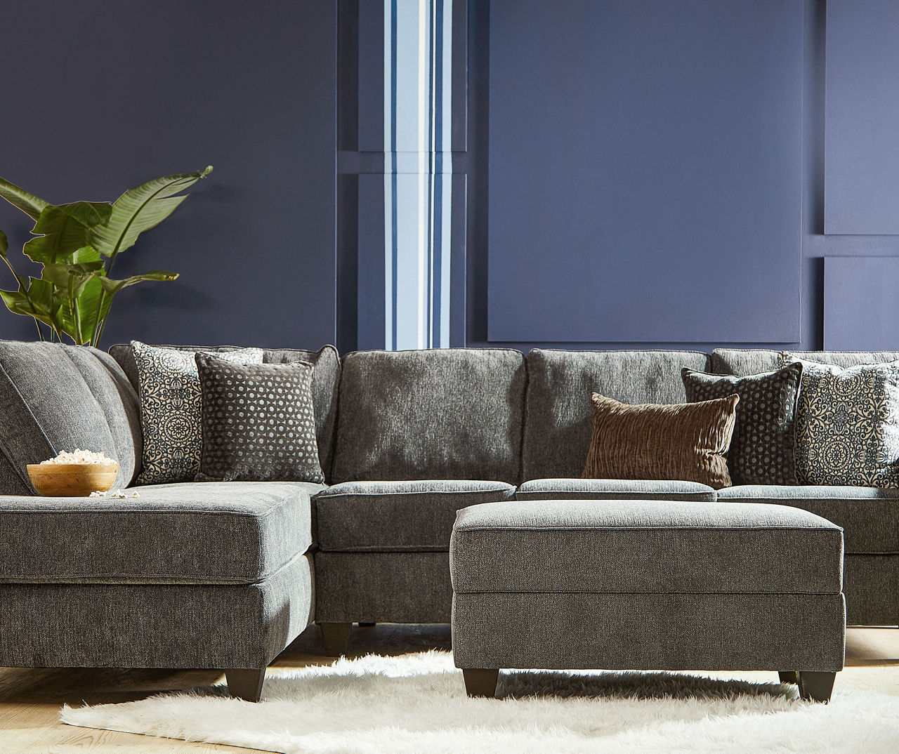 Broyhill Tripoli Slate Sectional