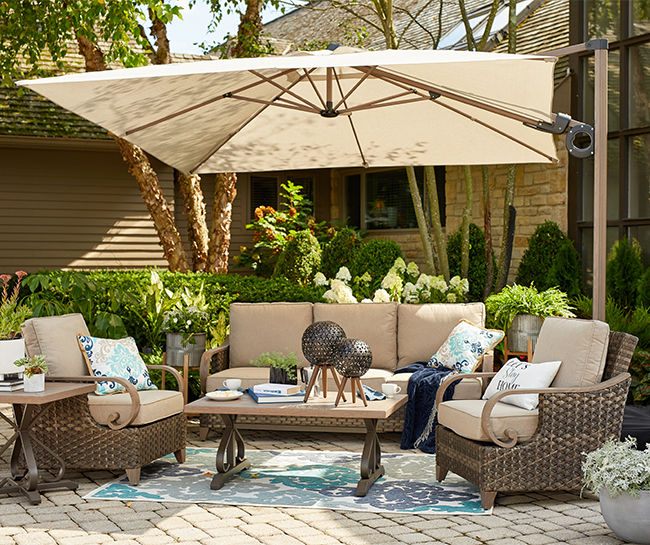 Eastlake Wicker Cushioned Patio Seating Offset Umbrella Set