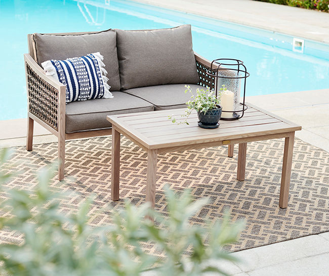 Big lots small online patio table