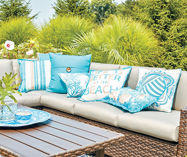 Small outdoor throw pillows hot sale